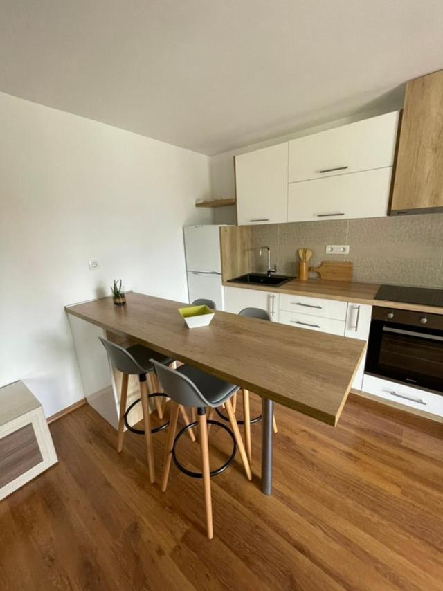 Nature Bay Apartment โกตอร์ ภายนอก รูปภาพ